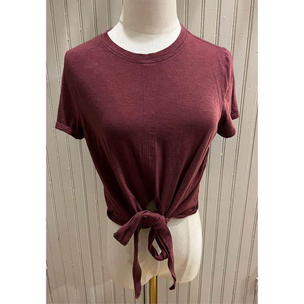 Lululemon time to restore tee